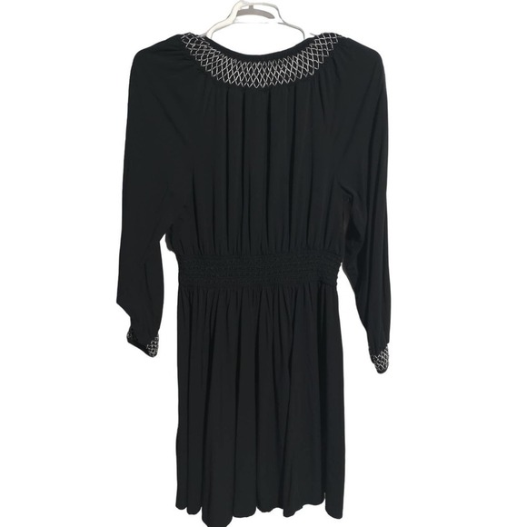 Torrid black long sleeve dress with low v neck and string tie woman size 1X (1) - Picture 2 of 9